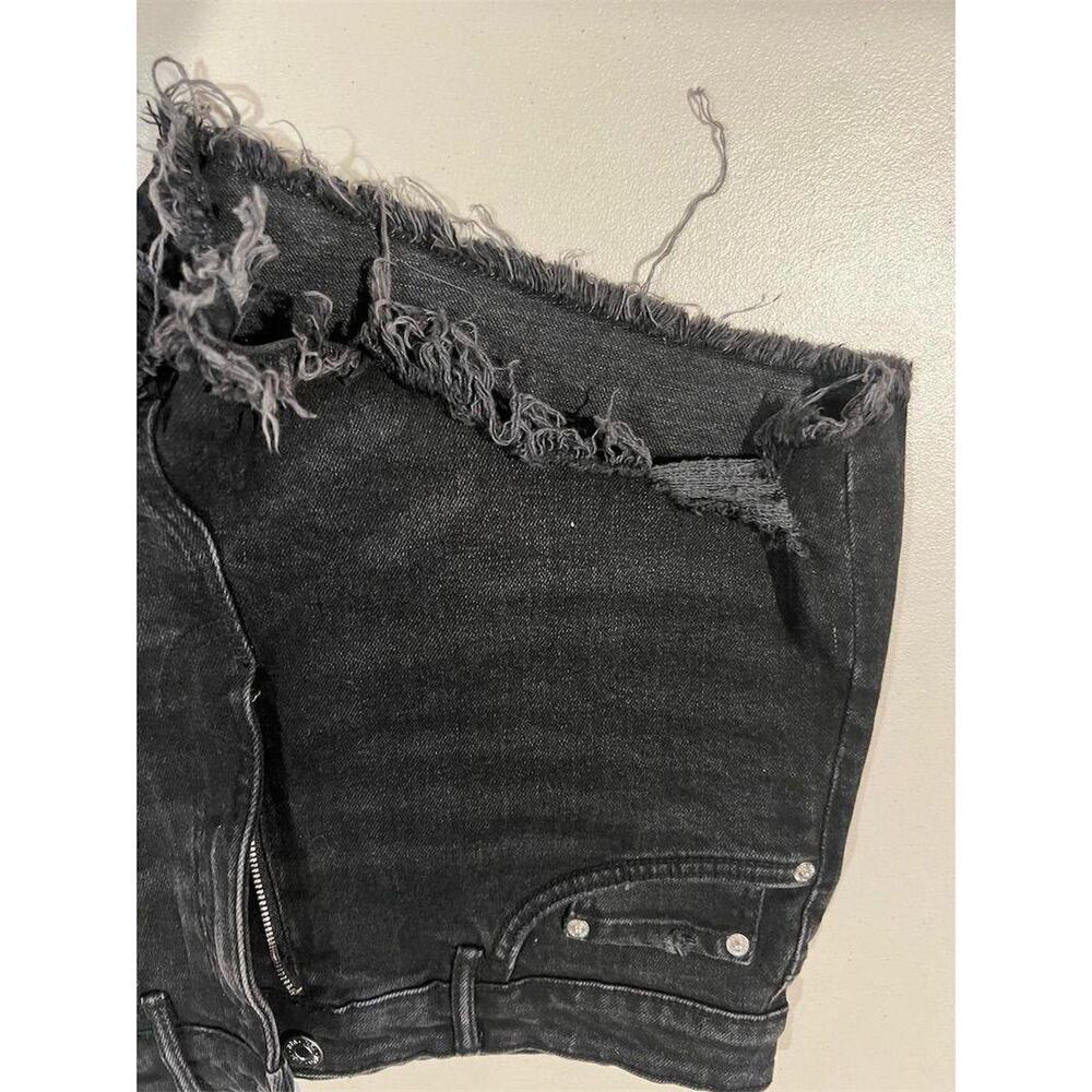 Zara Cut-Off Denim Shorts - Picture 4 of 8